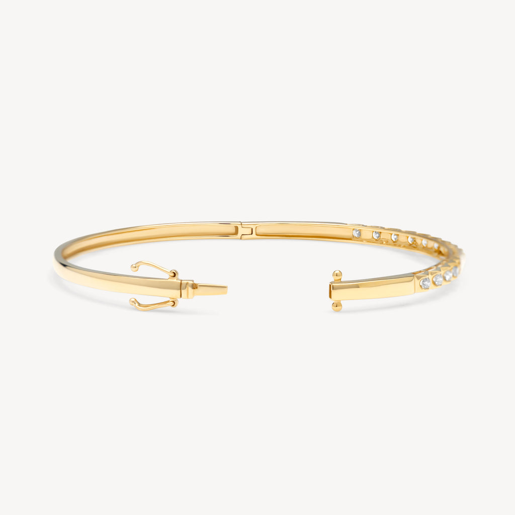 Yellow Gold Bangle with Natural Diamonds