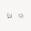 Round Diamonds Studs
